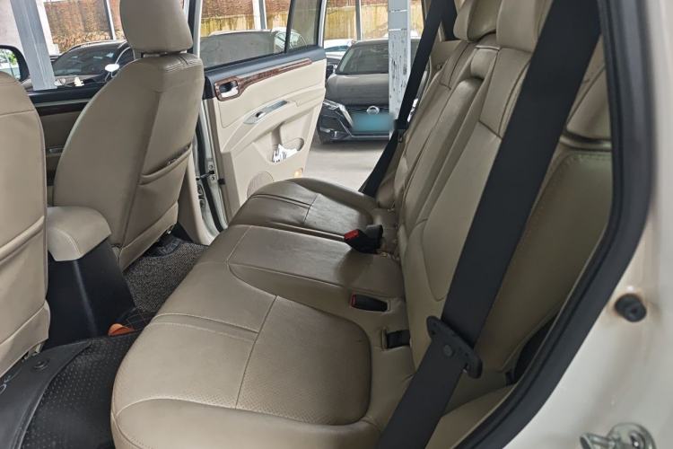 Used Mitsubishi Pajero Sport 2013 3.0L Automatic Two-Wheel Drive Luxury Edition Left Rear Seat
