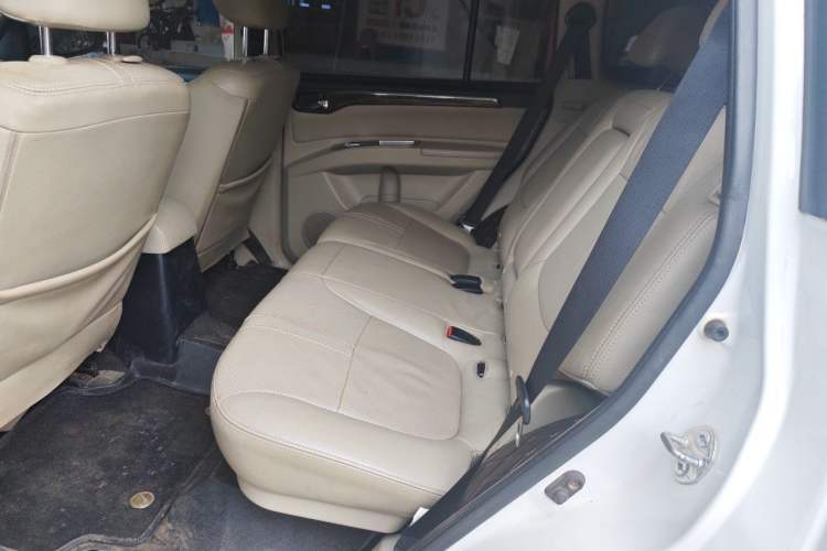 Used Mitsubishi Pajero Sport 2013 3.0L Automatic 4x4 Flagship Edition Left Rear Seat