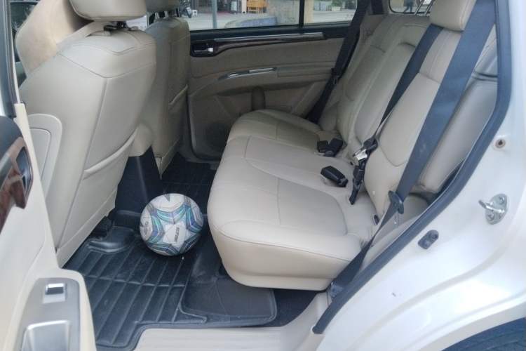 Used Mitsubishi Pajero Sport 2013 3.0L Automatic 4x4 Flagship Edition Left Rear Seat