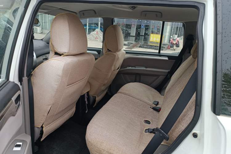 Used Mitsubishi Pajero Sport 2013 3.0L Automatic 4x4 Executive Edition Left Rear Seat