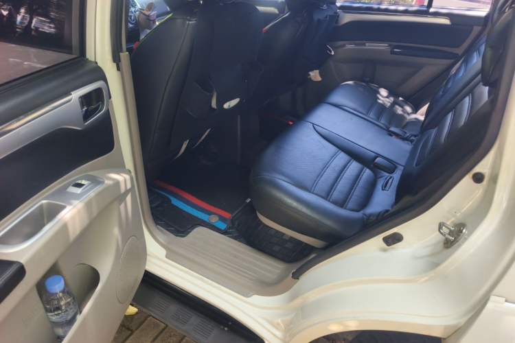 Used Mitsubishi Pajero Sport 2013 2.4L Manual Two-Wheel Drive Comfort Edition Left Rear Seat