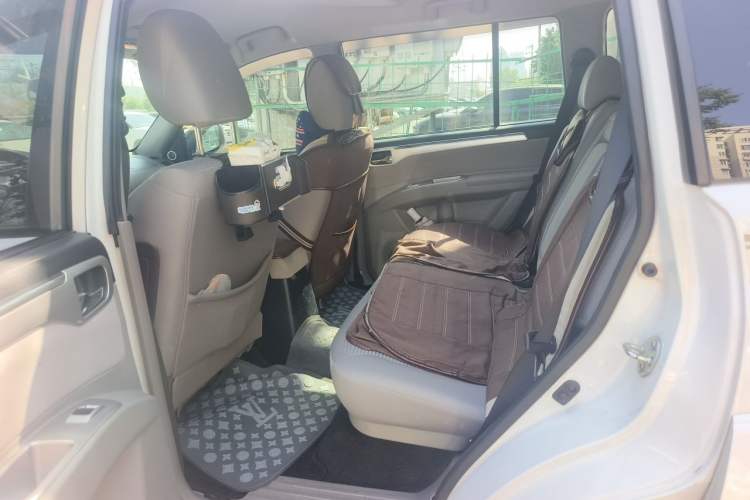 Used Mitsubishi Pajero Sport 2013 3.0L Automatic 4x4 Executive Edition Left Rear Seat