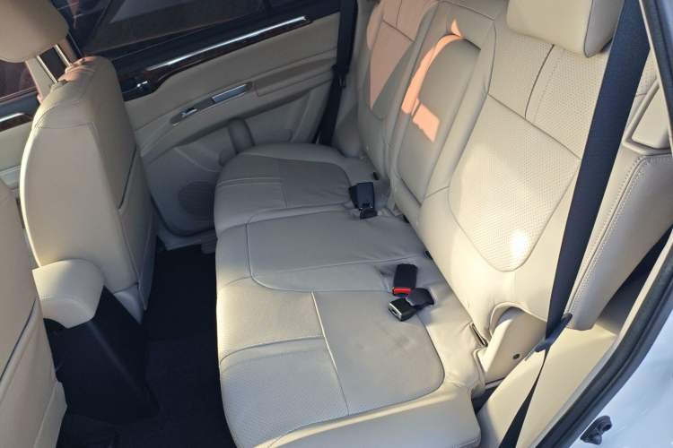 Used Mitsubishi Pajero Sport 2013 3.0L Automatic 4x4 Flagship Edition Left Rear Seat