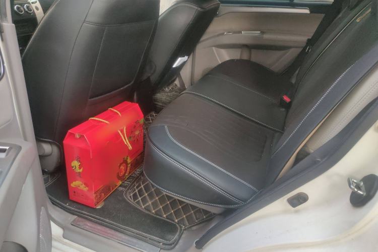 Used Mitsubishi Pajero Sport 2013 2.4L Manual Two-Wheel Drive Comfort Edition Left Rear Seat