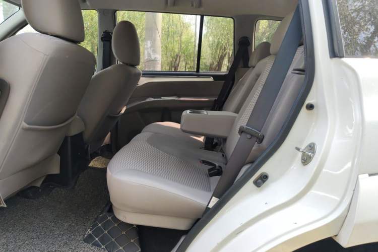Used Mitsubishi Pajero Sport 2013 3.0L Automatic 4x4 Executive Edition Left Rear Seat