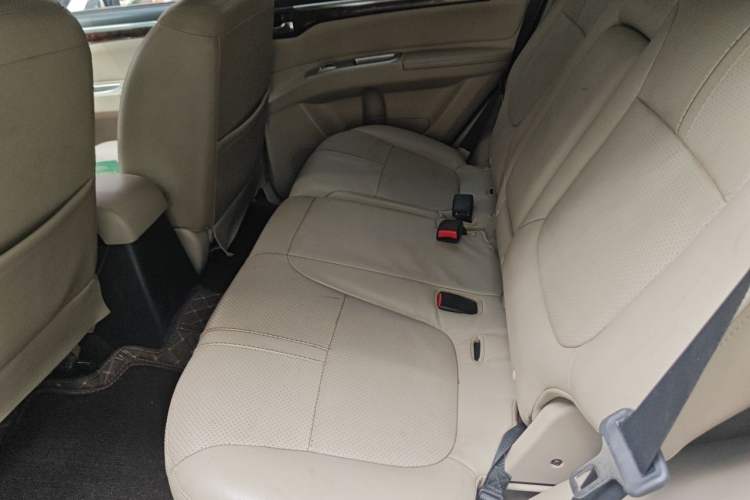 Used Mitsubishi Pajero Sport 2013 3.0L Automatic 4x4 Flagship Edition Left Rear Seat