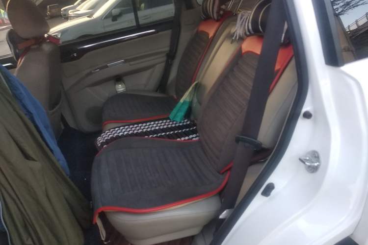 Used Mitsubishi Pajero Sport 2013 3.0L Automatic 4x4 Flagship Edition Left Rear Seat