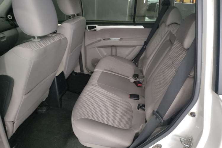 Used Mitsubishi Pajero Sport 2013 3.0L Automatic 4x4 Executive Edition Left Rear Seat