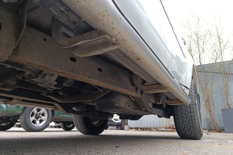 Used Mitsubishi Pajero Sport 2013 3.0L Automatic 4x4 Executive Edition Left Side Sill