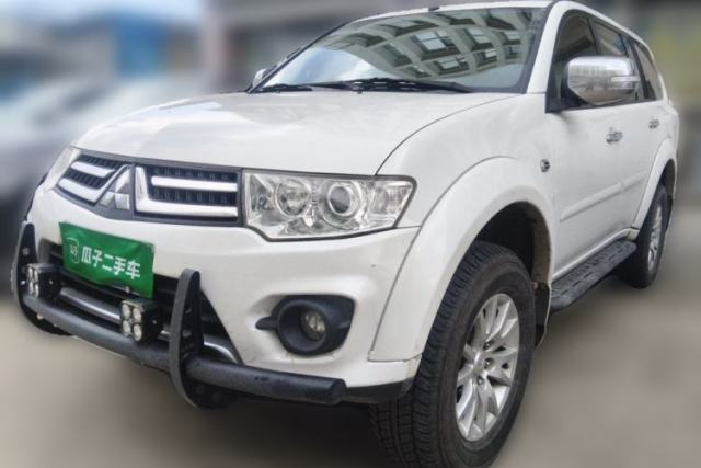 Used Mitsubishi Pajero Sport 2013 3.0L Automatic 4x4 Executive Edition
