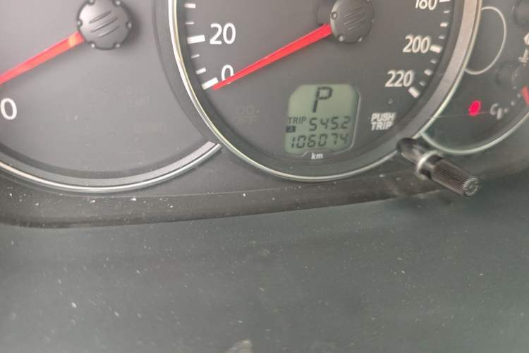 Used Mitsubishi Pajero Sport 2013 3.0L Automatic Two-Wheel Drive Luxury Edition Odometer Close Up