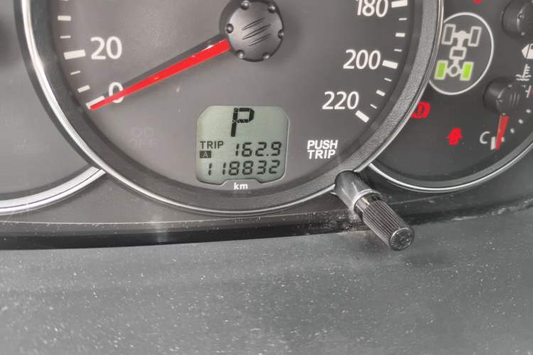 Used Mitsubishi Pajero Sport 2013 3.0L Automatic 4x4 Executive Edition Odometer Close Up