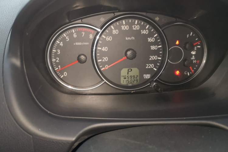 Used Mitsubishi Pajero Sport 2013 3.0L Automatic Two-Wheel Drive Luxury Edition Odometer Close Up