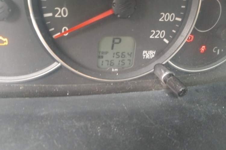 Used Mitsubishi Pajero Sport 2013 3.0L Automatic Two-Wheel Drive Luxury Edition Odometer Close Up