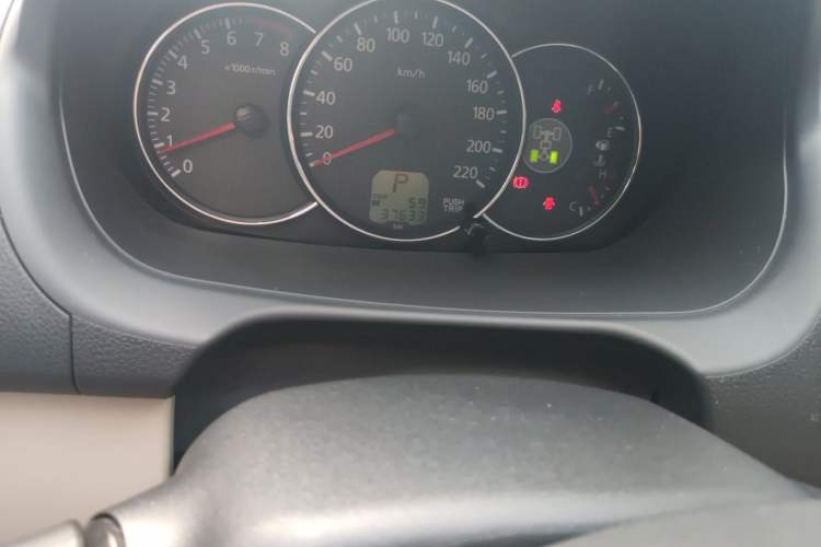 Used Mitsubishi Pajero Sport 2013 3.0L Automatic 4x4 Flagship Edition Odometer Close Up