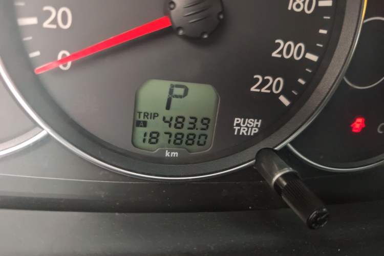 Used Mitsubishi Pajero Sport 2013 3.0L Automatic Two-Wheel Drive Luxury Edition Odometer Close Up