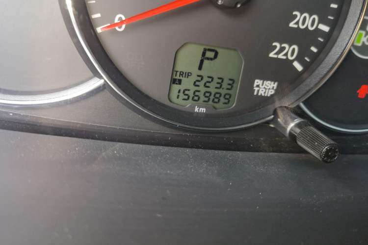 Used Mitsubishi Pajero Sport 2013 3.0L Automatic 4x4 Flagship Edition Odometer Close Up