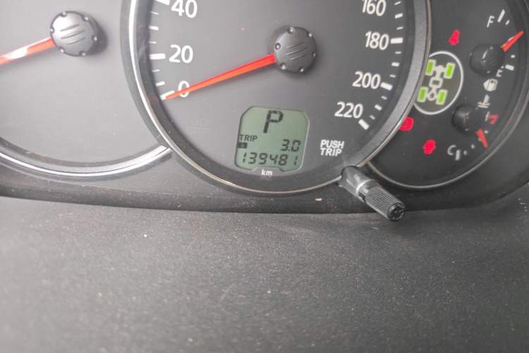Used Mitsubishi Pajero Sport 2013 3.0L Automatic 4x4 Flagship Edition Odometer Close Up