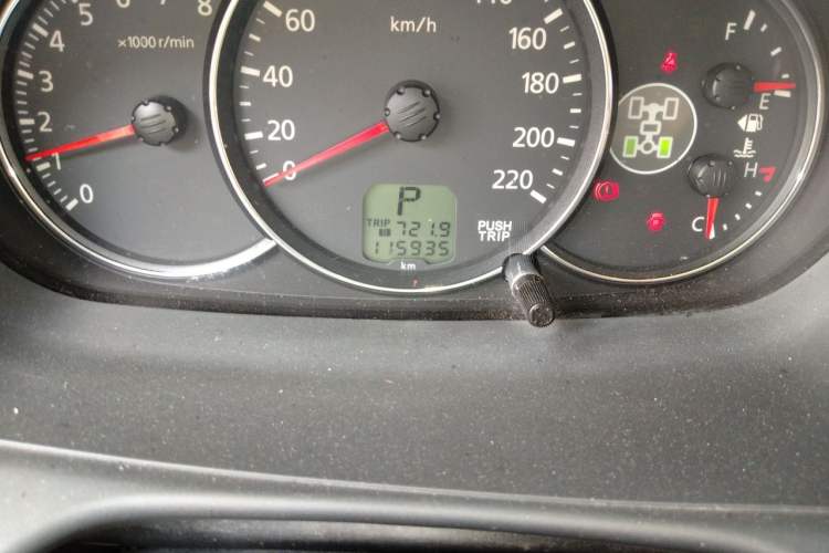 Used Mitsubishi Pajero Sport 2013 3.0L Automatic 4x4 Flagship Edition Odometer Close Up