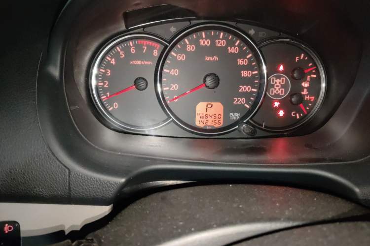 Used Mitsubishi Pajero Sport 2013 3.0L Automatic 4x4 Executive Edition Odometer Close Up
