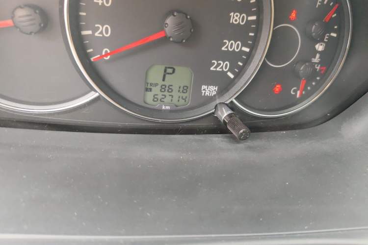 Used Mitsubishi Pajero Sport 2013 3.0L Automatic Two-Wheel Drive Luxury Edition Odometer Close Up