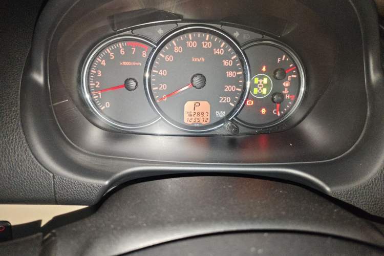 Used Mitsubishi Pajero Sport 2013 3.0L Automatic 4x4 Flagship Edition Odometer Close Up