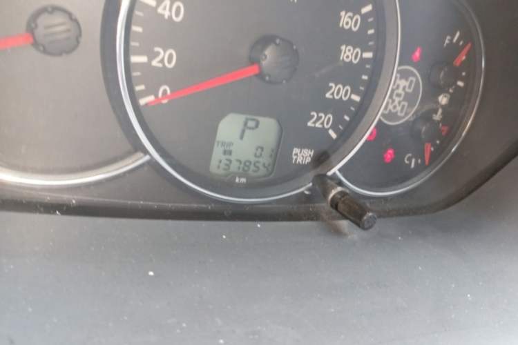 Used Mitsubishi Pajero Sport 2013 3.0L Automatic 4x4 Executive Edition Odometer Close Up