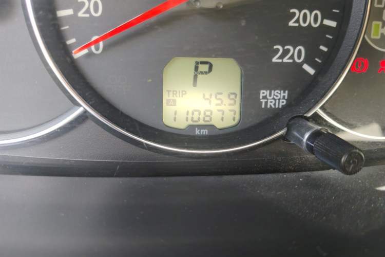 Used Mitsubishi Pajero Sport 2013 3.0L Automatic 4x4 Flagship Edition Odometer Close Up