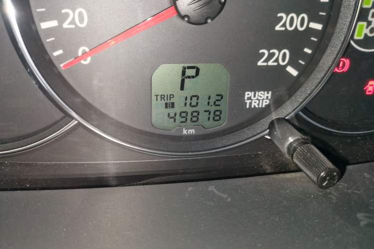 Used Mitsubishi Pajero Sport 2013 3.0L Automatic 4x4 Flagship Edition Odometer Close Up
