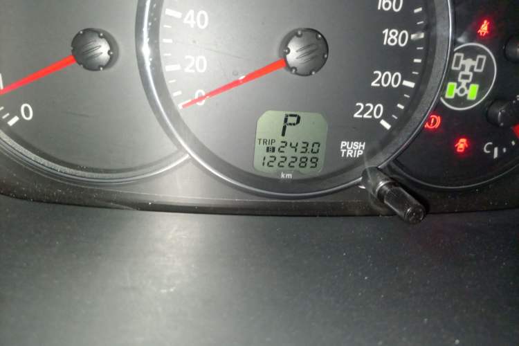 Used Mitsubishi Pajero Sport 2013 3.0L Automatic 4x4 Flagship Edition Odometer Close Up