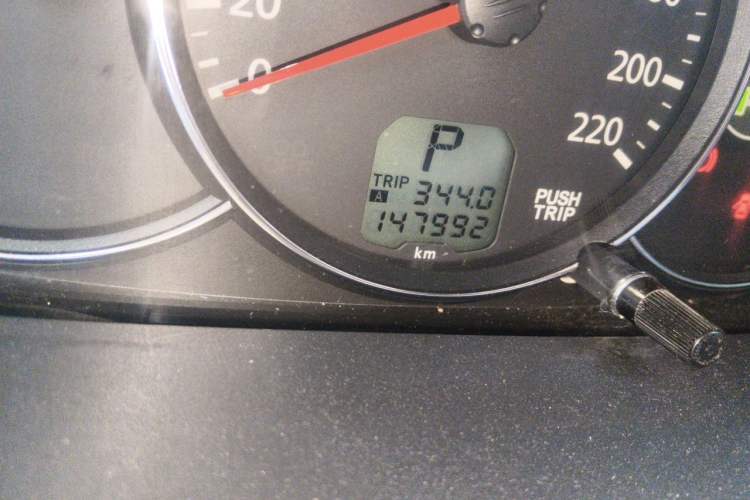 Used Mitsubishi Pajero Sport 2013 3.0L Automatic 4x4 Executive Edition Odometer Close Up