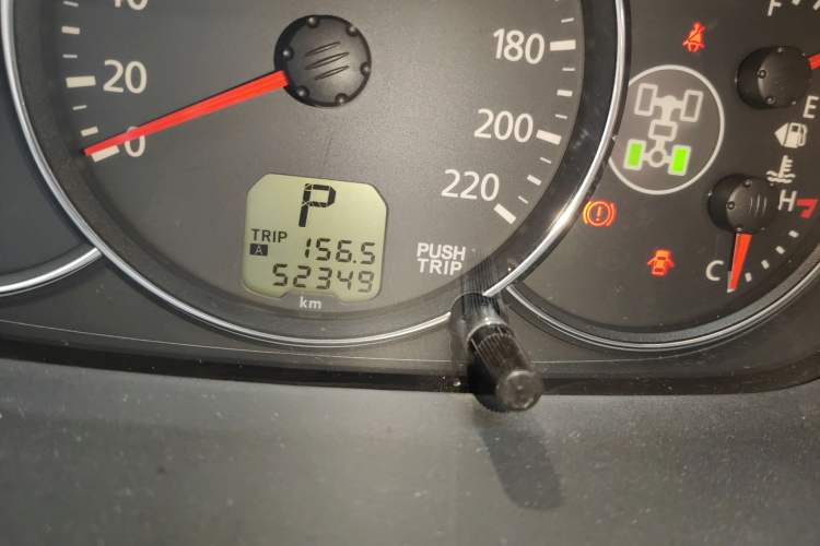 Used Mitsubishi Pajero Sport 2013 3.0L Automatic 4x4 Flagship Edition Odometer Close Up