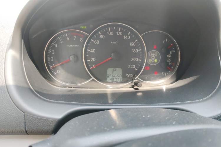 Used Mitsubishi Pajero Sport 2013 3.0L Automatic 4x4 Executive Edition Odometer Close Up