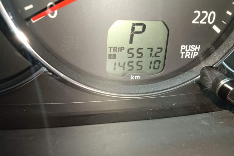 Used Mitsubishi Pajero Sport 2013 3.0L Automatic Two-Wheel Drive Luxury Edition Odometer Close Up