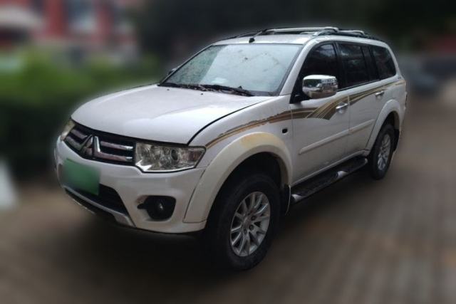 Used Mitsubishi Pajero Sport 2013 3.0L Automatic 4x4 Executive Edition