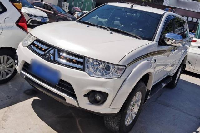 Used Mitsubishi Pajero Sport 2013 3.0L Automatic 4x4 Executive Edition