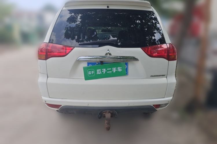 Used Mitsubishi Pajero Sport 2013 3.0L Automatic Two-Wheel Drive Luxury Edition Rear