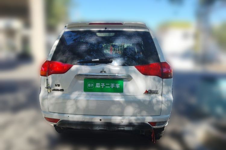 Used Mitsubishi Pajero Sport 2013 3.0L Automatic 4x4 Executive Edition Rear