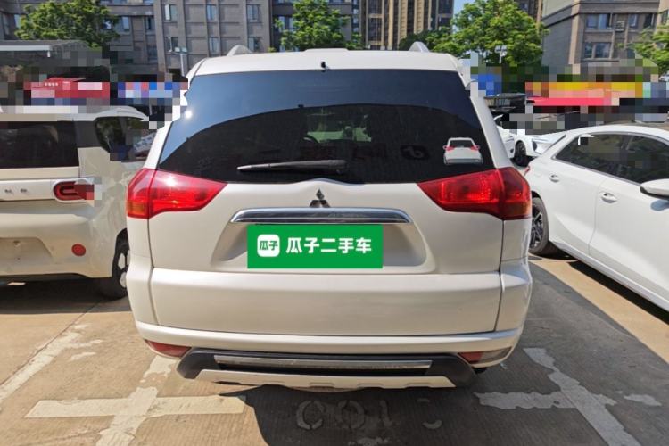 Used Mitsubishi Pajero Sport 2013 3.0L Automatic 4x4 Flagship Edition Rear