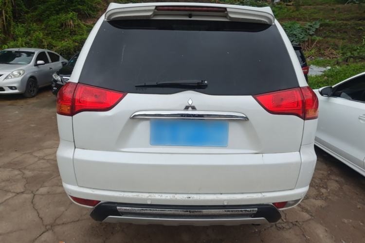 Used Mitsubishi Pajero Sport 2013 3.0L Automatic Two-Wheel Drive Luxury Edition Rear