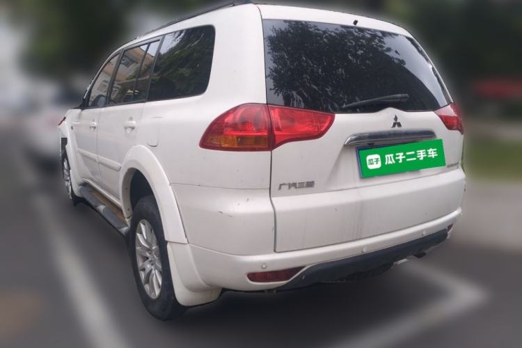 Used Mitsubishi Pajero Sport 2013 3.0L Automatic Two-Wheel Drive Luxury Edition Rear Left 45 Deg