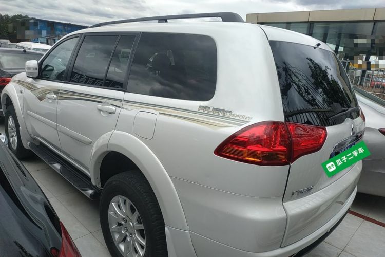 Used Mitsubishi Pajero Sport 2013 3.0L Automatic Two-Wheel Drive Luxury Edition Rear Left 45 Deg