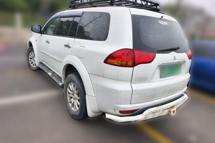Used Mitsubishi Pajero Sport 2013 3.0L Automatic 4x4 Executive Edition Rear Left 45 Deg