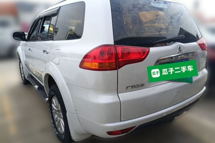 Used Mitsubishi Pajero Sport 2013 3.0L Automatic 4x4 Executive Edition Rear Left 45 Deg