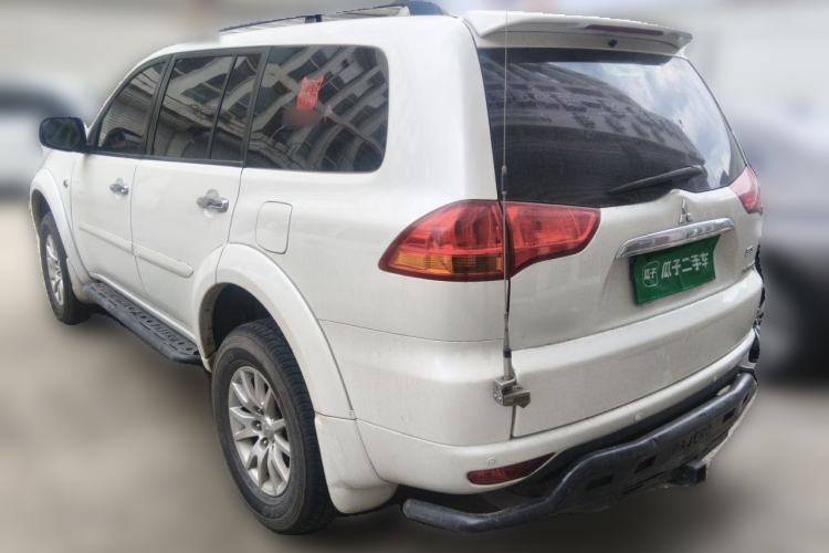 Used Mitsubishi Pajero Sport 2013 3.0L Automatic 4x4 Executive Edition Rear Left 45 Deg