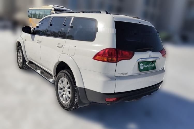 Used Mitsubishi Pajero Sport 2013 2.4L Manual Two-Wheel Drive Comfort Edition Rear Left 45 Deg