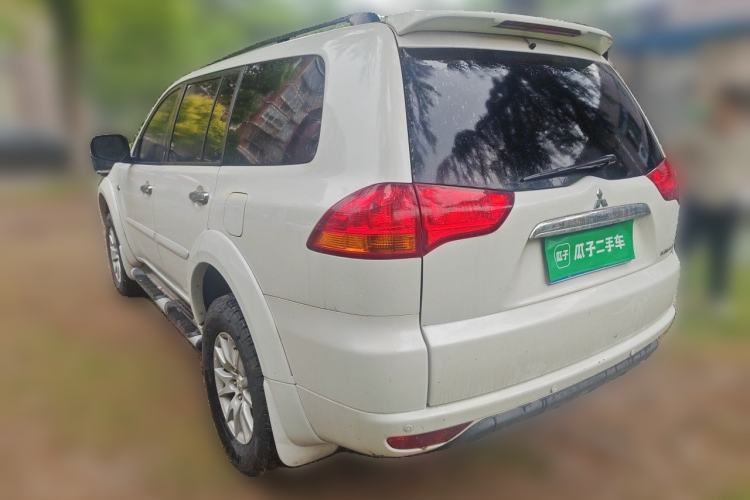 Used Mitsubishi Pajero Sport 2013 3.0L Automatic Two-Wheel Drive Luxury Edition Rear Left 45 Deg