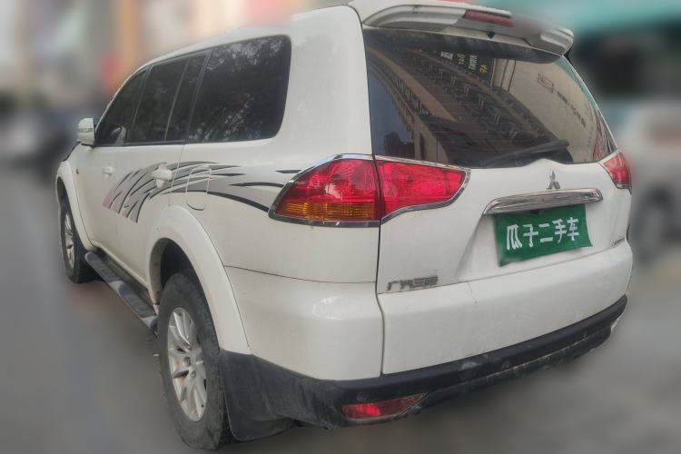Used Mitsubishi Pajero Sport 2013 2.4L Manual Two-Wheel Drive Comfort Edition Rear Left 45 Deg
