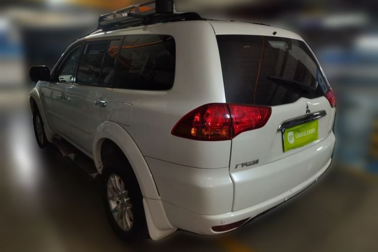 Used Mitsubishi Pajero Sport 2013 3.0L Automatic 4x4 Executive Edition Rear Left 45 Deg
