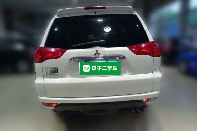 Used Mitsubishi Pajero Sport 2013 3.0L Automatic 4x4 Flagship Edition Rear
